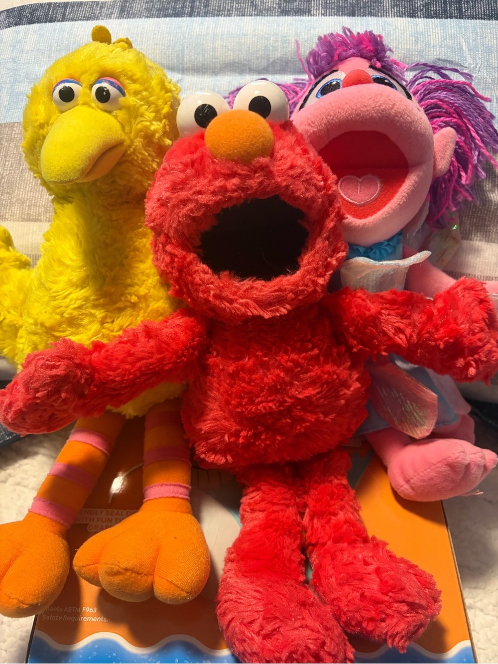 Sesame Street Plush Elmo & Friends Set - Red, Yellow, Pink